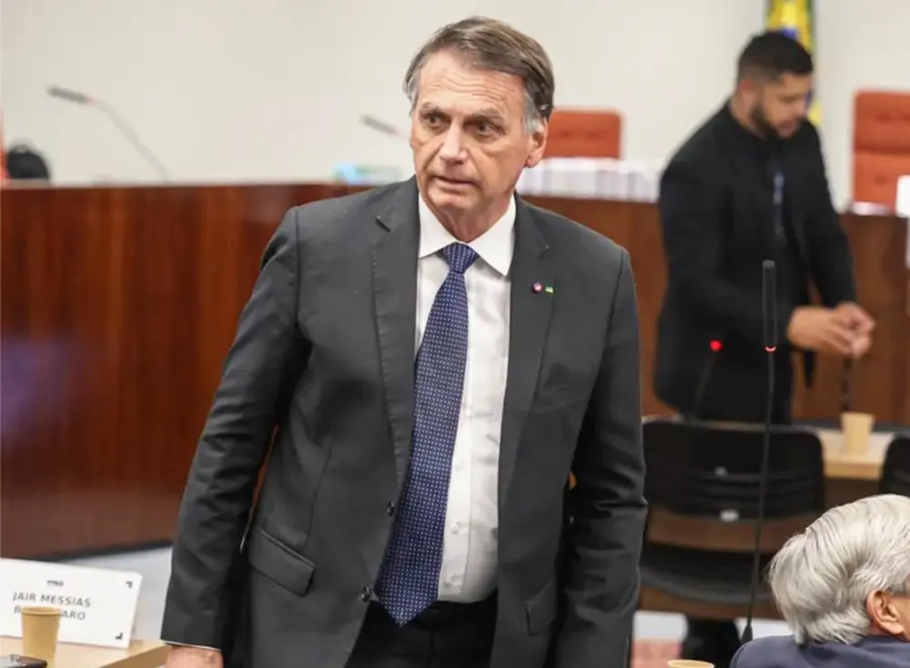 Justiça atesta que Bolsonaro vai terminar de cumprir pena em 2052