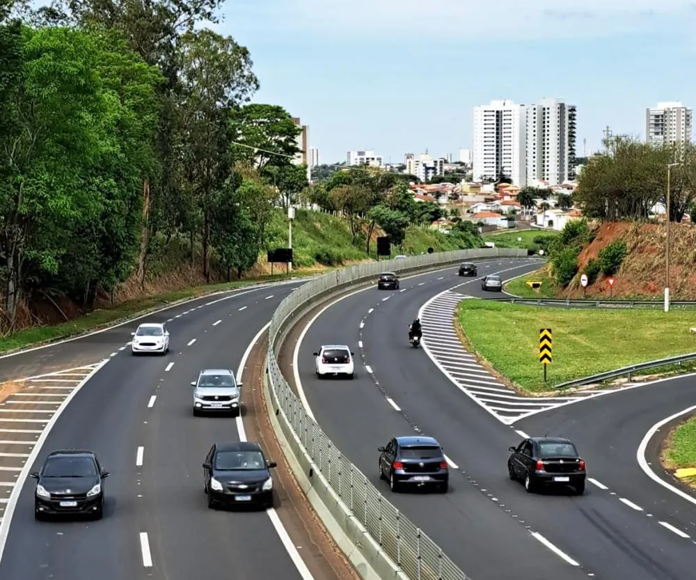 Cores neutras somam 144,6 mil veículos, enquanto apenas 51,2 mil são coloridos em Marília