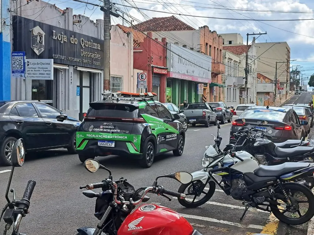 Zona Azul em Marília elimina pagamento em dinheiro e impõe uso de tecnologia