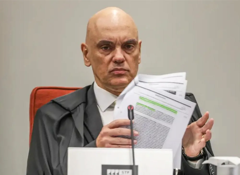 Moraes nega conversas com Vorcaro no dia em que banqueiro foi preso