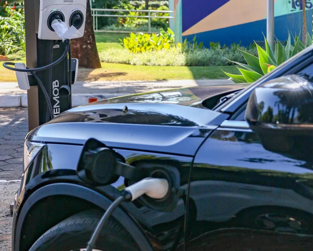 Marília ganhou 91 novos veículos nos últimos 12 meses, passando de 54 para 145 a frota de elétricos do município - Foto: José Cruz/Agência Brasil