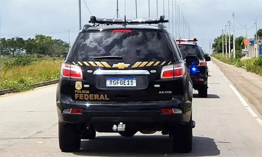 PF apreende mais de uma tonelada de maconha em rodovia paulista