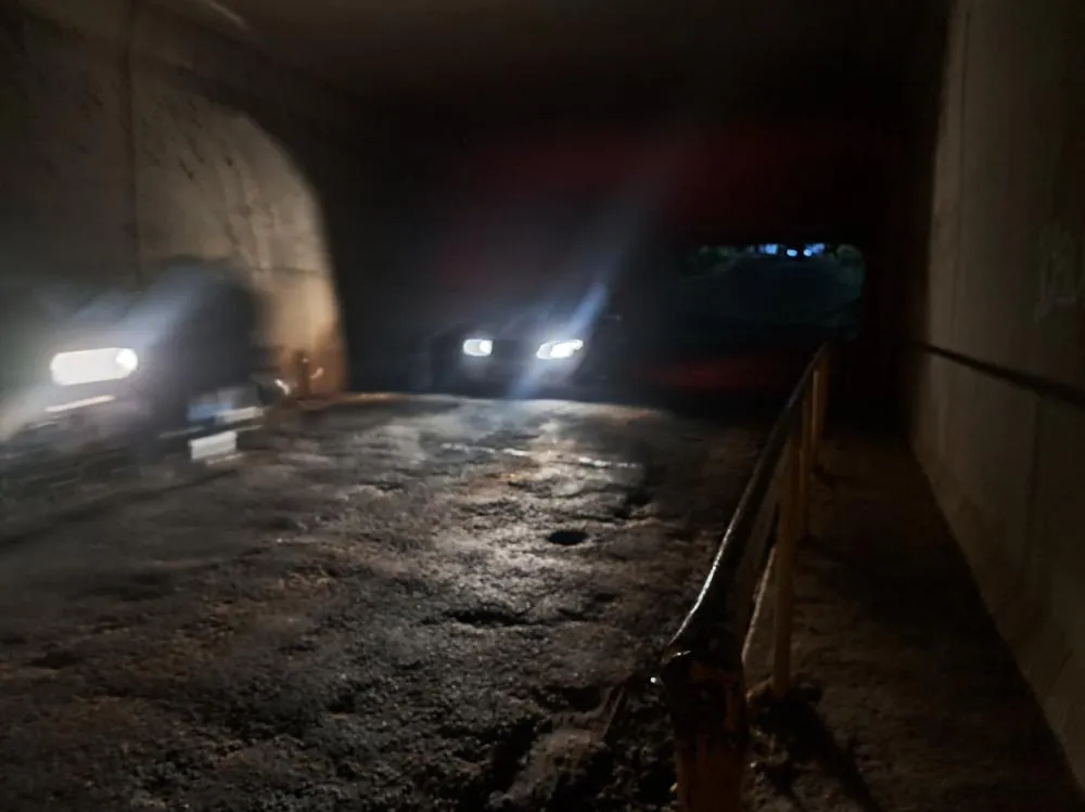 Moradores enfrentam risco sem iluminação