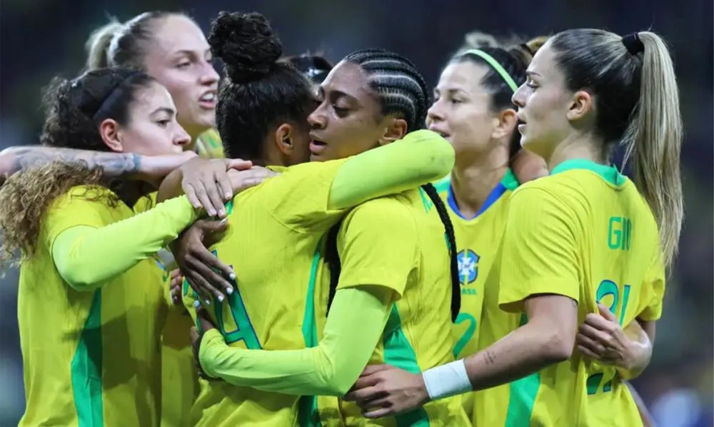 Seleção feminina encara Estados Unidos esta noite em São Paulo
