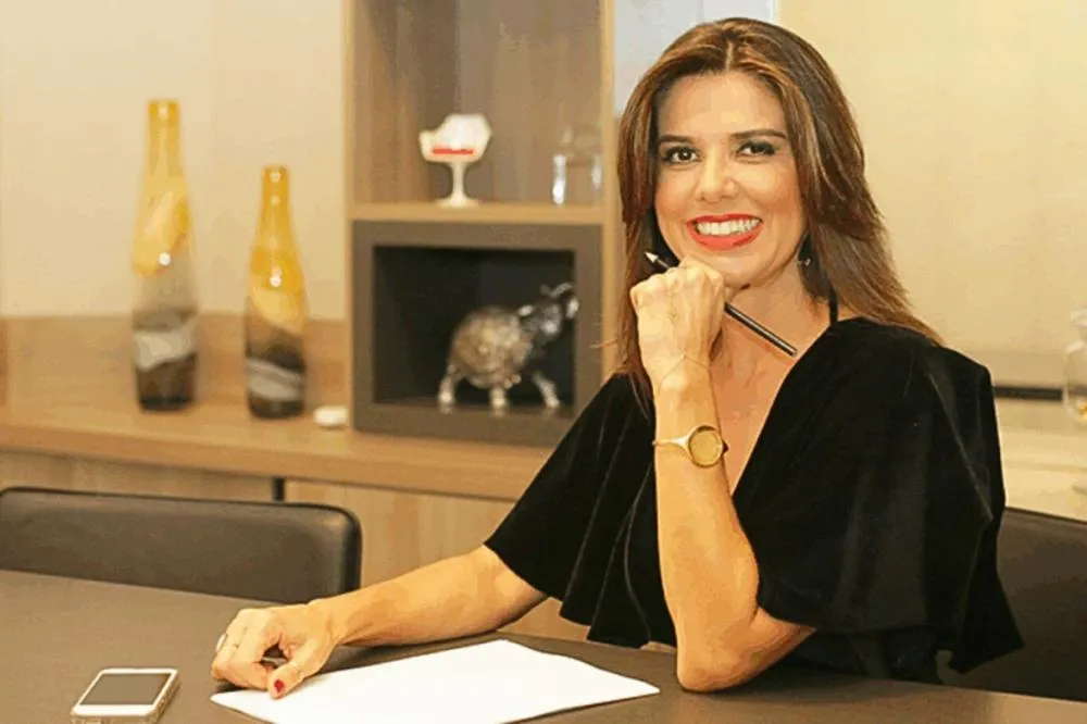 A Comunicadora, apresentadora e mentora de vendas de alta performance, Priscila Queiroz, foi confirmada para o Connect-Acim