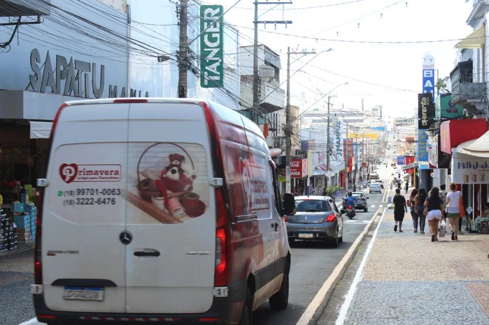 Comércio de Marília terá horário especial nesta sexta e sábado para o Dia dos Pais