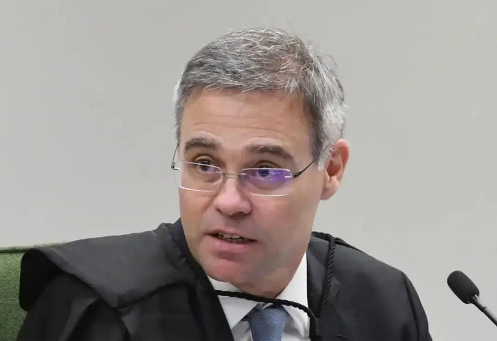 Mendonça usou pedido do partido Novo para afastar diretor-geral da PF