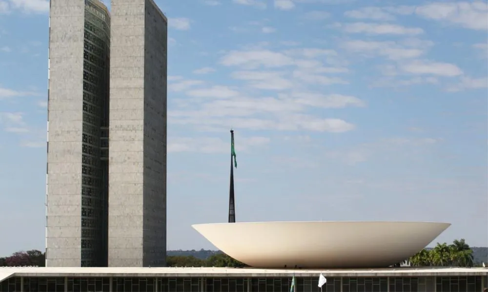 Câmara aprovou o aumento do teto da receita bruta anual para MEI e o perdão de dívidas inscritas na dívida ativa da União até 13 de outubro de 2026 - Foto: Fabio Rodrigues Pozzebom/Agência Brasil