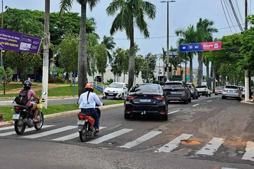 Mais de 113 mil veículos estão licenciados na cidade 