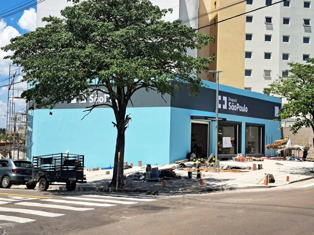 Avenida das Esmeraldas deve ganhar mais um estabelecimento farmacêutico