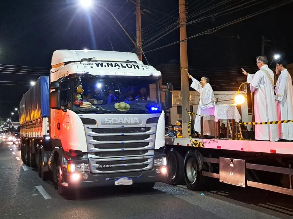 Uma tradição que se repete há quase 70 anos: a carreata de São Cristóvão em Marília