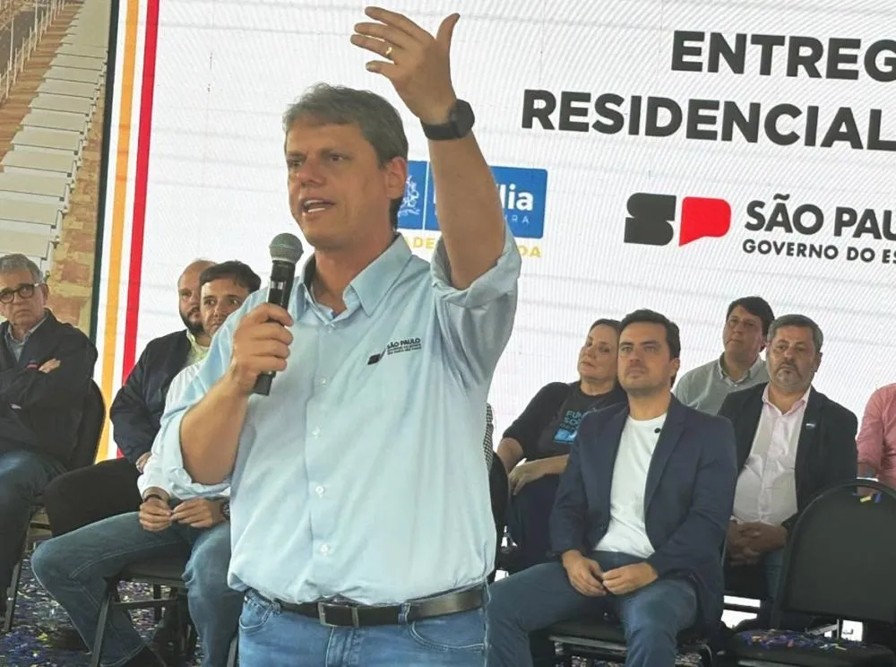 Menos de dois meses após entregar casas, governador Tarcísio de Freitas volta a Marília - Foto: Divulgação/PMM