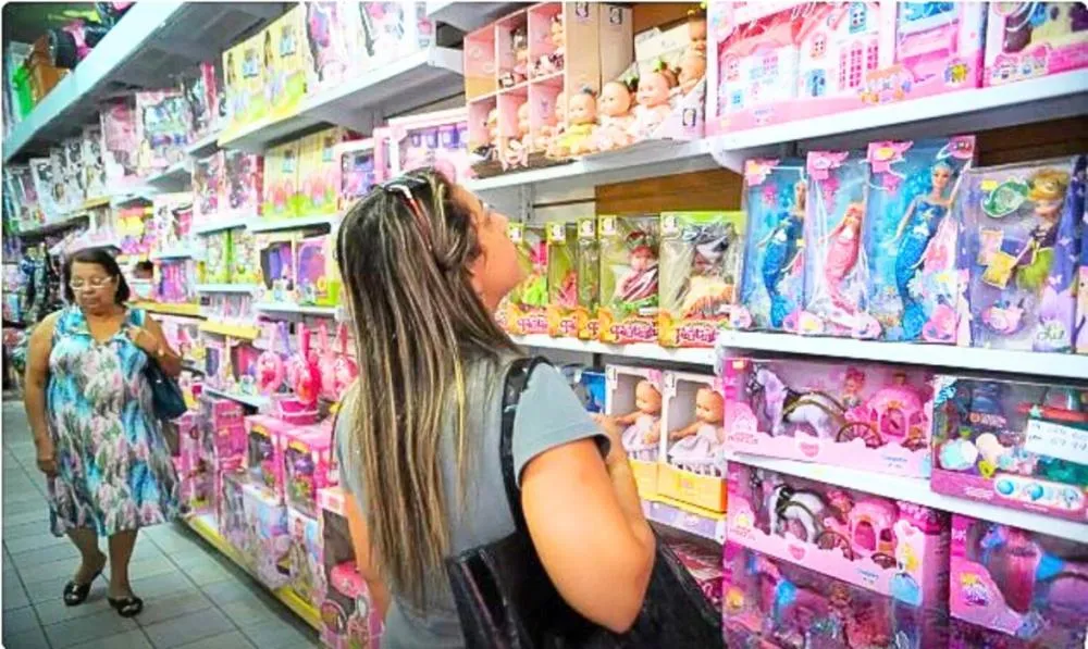 Movimento das lojas do comércio de Marília deve ser intenso, na sexta-feira, dia 10, quando funcionará até as 22 horas - Foto: Divulgação