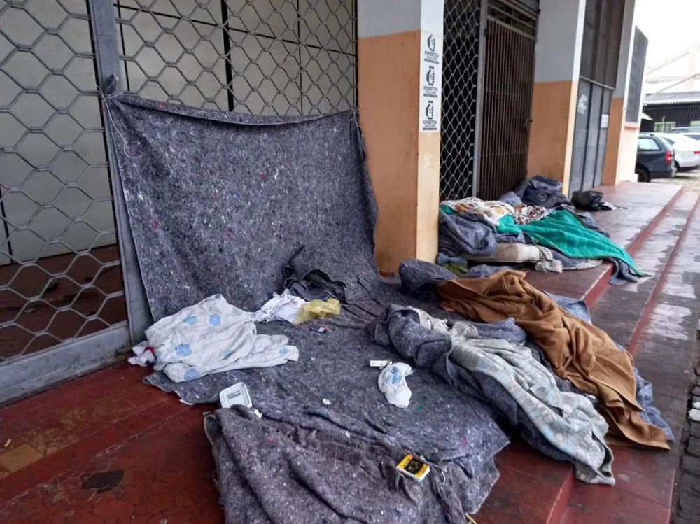 O morador de rua de Marília é em sua maioria parda, masculina, alfabetizada, de 40 a 49 anos