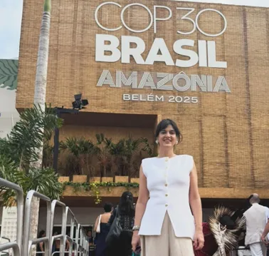 Doutoranda em Direito da Unimar participa da COP30 e leva pesquisa sobre tributação e gênero ao maior evento climático do mundo