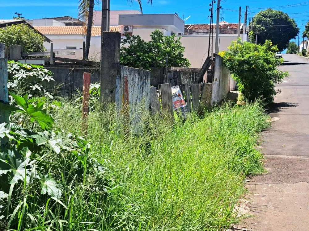 Deixar de construir ou manter calçada em Marília pode gerar multa de R$ 44,21 por metro linear