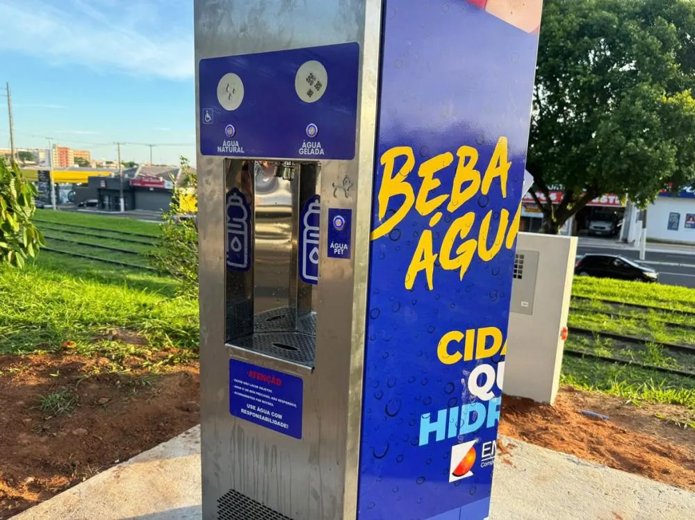 Emdurb instala pontos de hidratação 24h na avenida das Esmeraldas